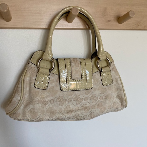 Vintage Guess Handbag/Clutch - Picture 3 of 4